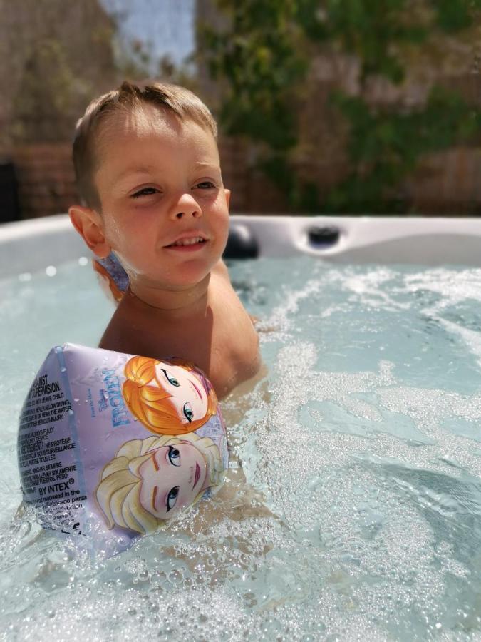 Holiday Home Istra With Jacuzzi 梅杜林 外观 照片
