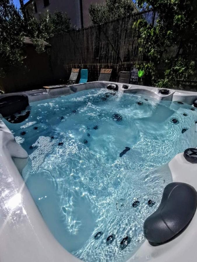 Holiday Home Istra With Jacuzzi 梅杜林 外观 照片