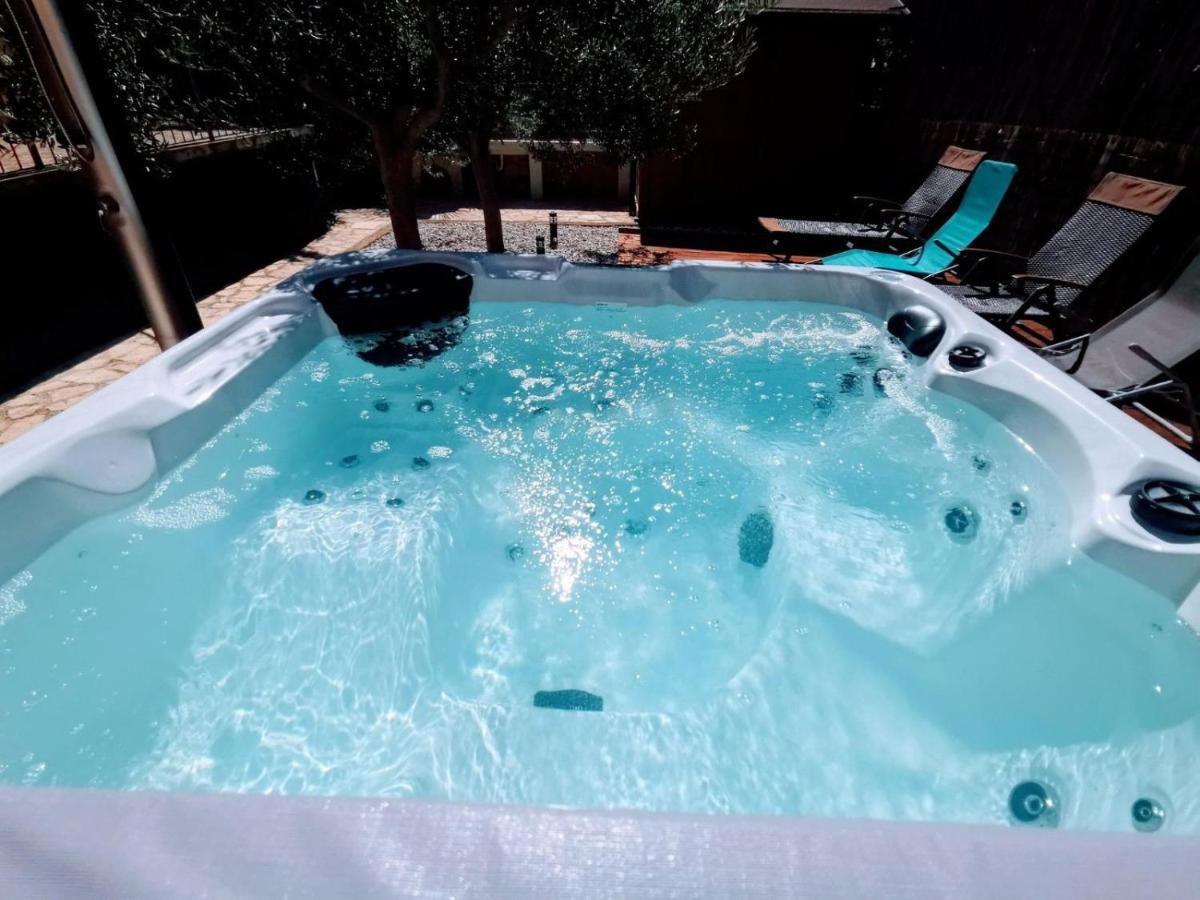 Holiday Home Istra With Jacuzzi 梅杜林 外观 照片