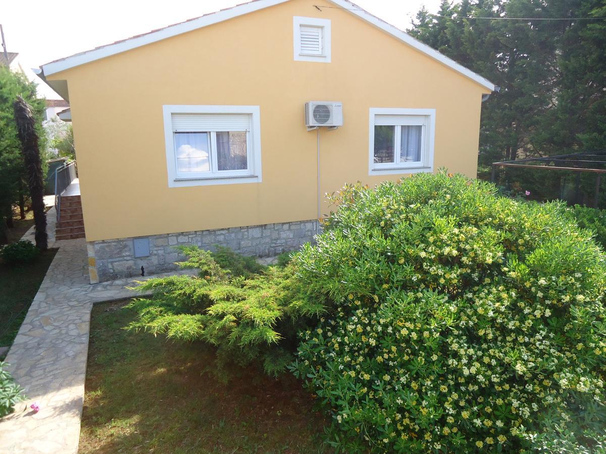 Holiday Home Istra With Jacuzzi 梅杜林 外观 照片