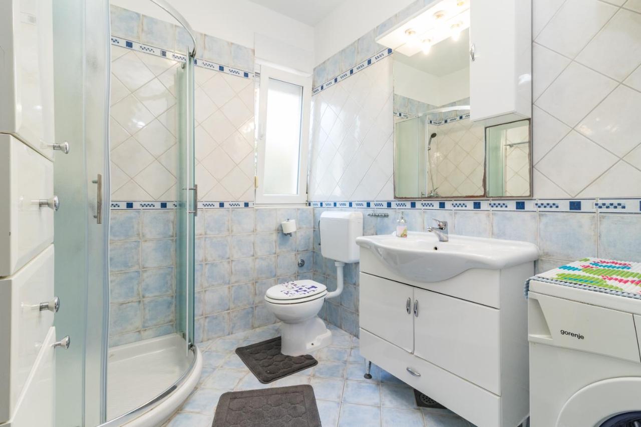 Holiday Home Istra With Jacuzzi 梅杜林 外观 照片
